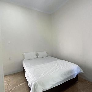 Kamar double economy